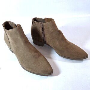 NWOT American Rag Tori Tan Faux Suede Leather Booties Size 8